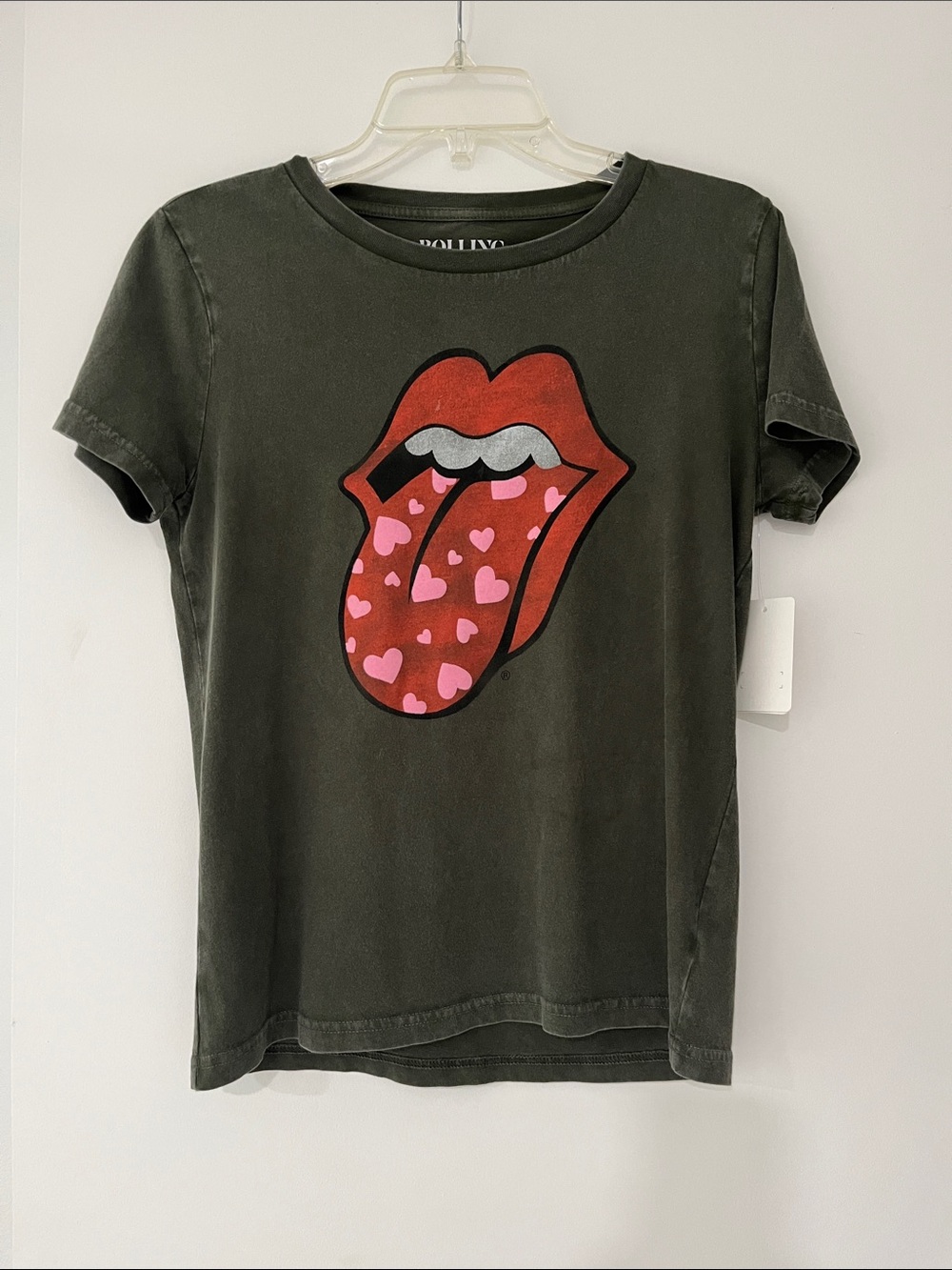 ROLLING STONES Graphic Tee with Red & Pink Tongue Motif 🤘🏼